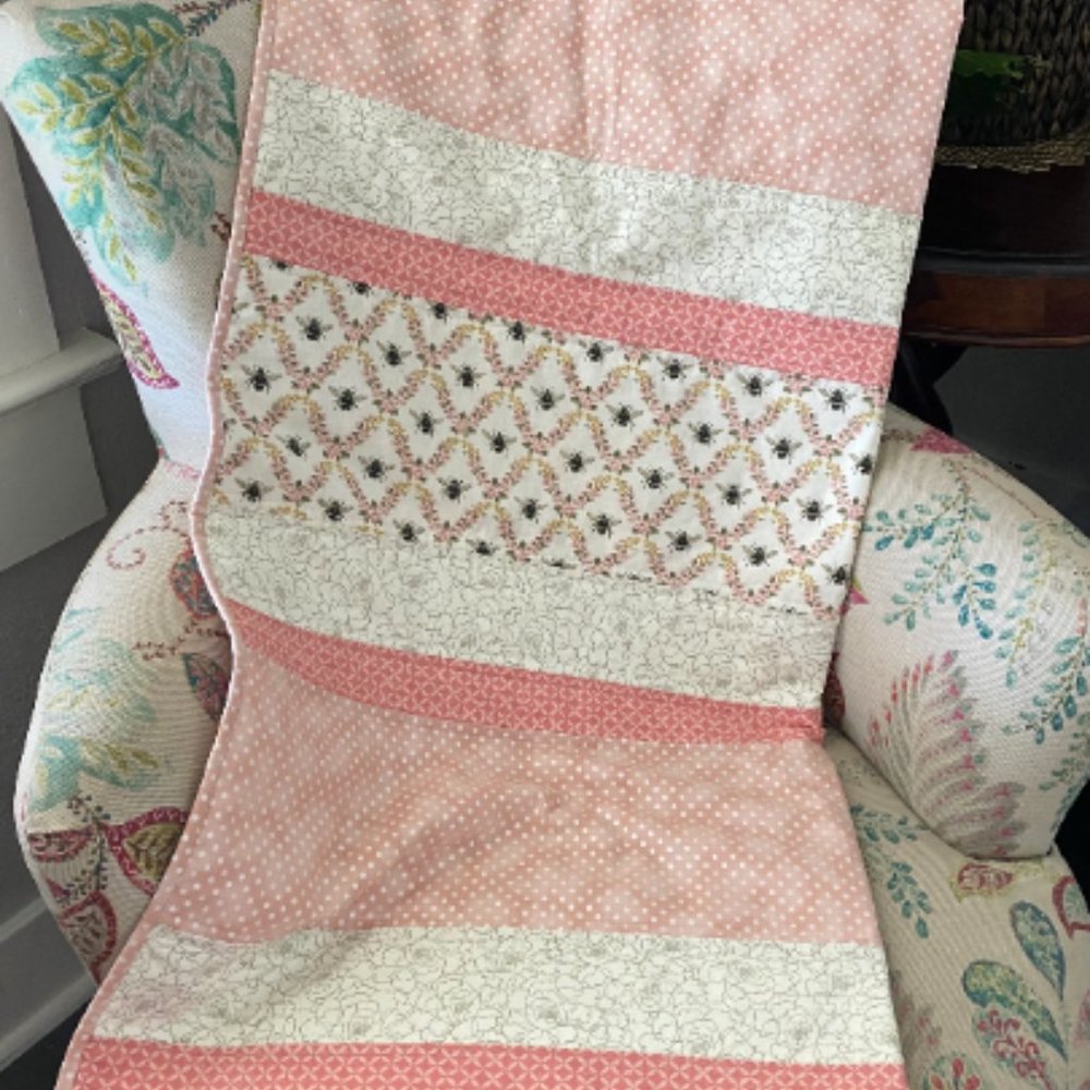 Beautiful Handmade 52" x 40.75" Baby Floral Bee Quilt